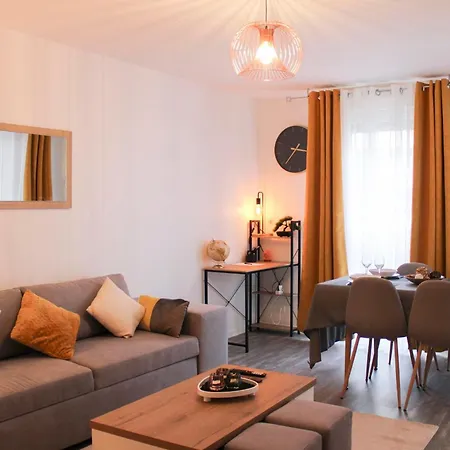 T3 With Furnished Balcony In Saint-denis * Saint-Denis (Seine-Saint-Denis)